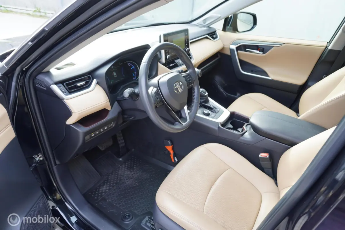 2.5 Hybrid AWD Executive