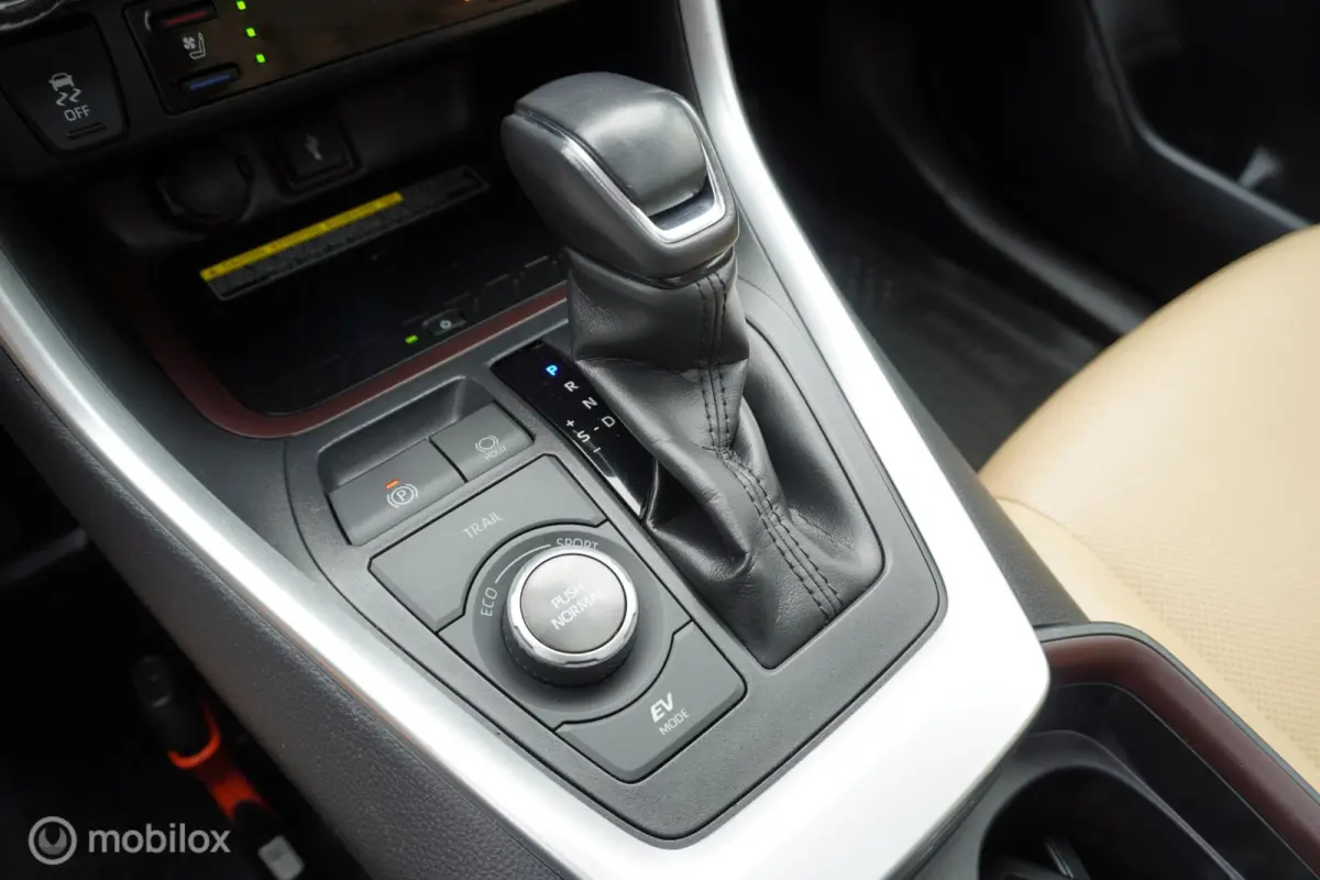 2.5 Hybrid AWD Executive