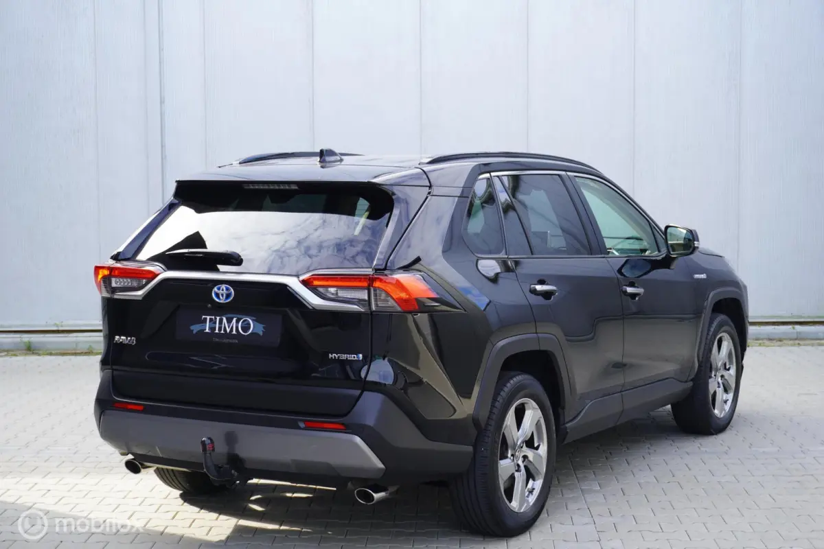 2.5 Hybrid AWD Executive