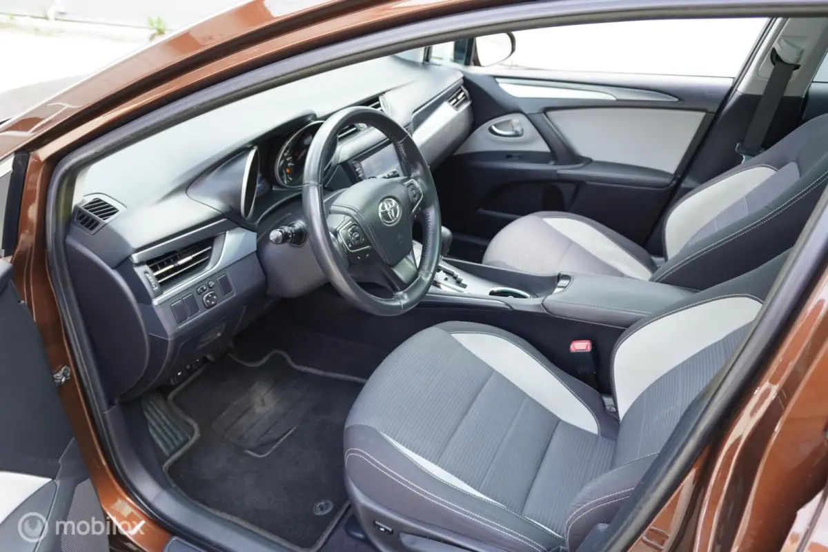 Automaat 1.8 VVT-i Dynamic