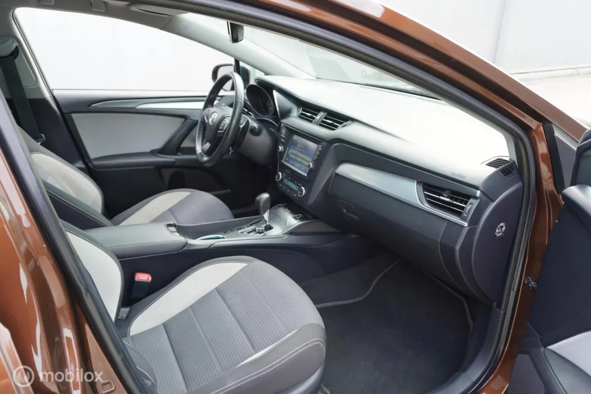 Automaat 1.8 VVT-i Dynamic