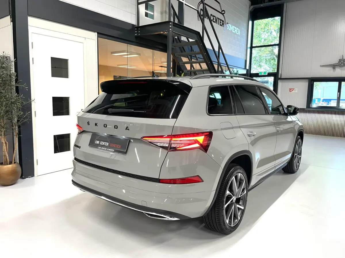 1.5 TSI Sportline 7p. Cam/ Leder/ 19”/ Memo/ Trekhaak