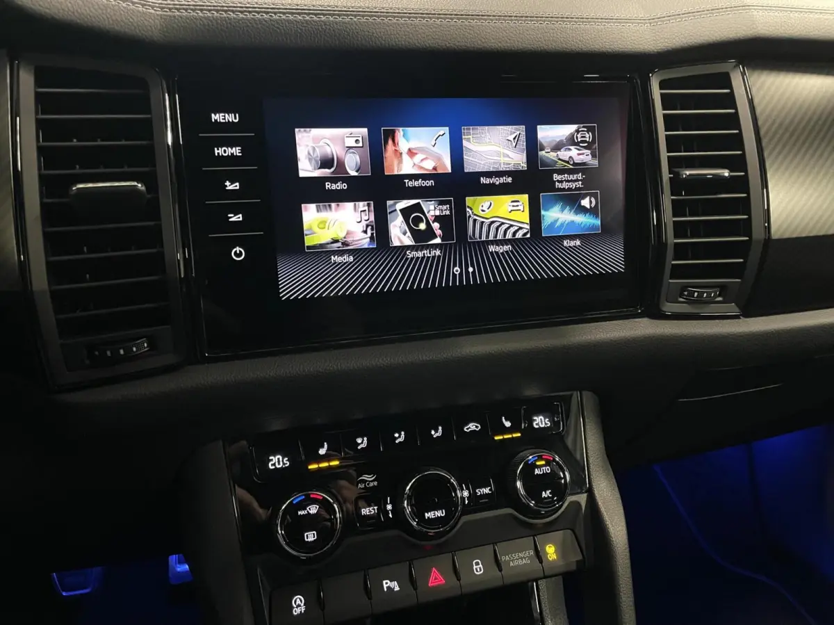 1.5 TSI Sportline 7p. Cam/ Leder/ 19”/ Memo/ Trekhaak