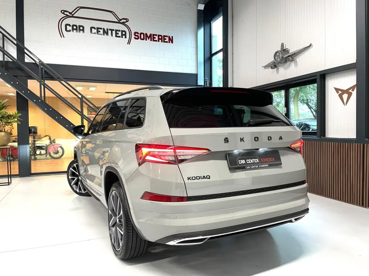 1.5 TSI Sportline 7p. Cam/ Leder/ 19”/ Memo/ Trekhaak