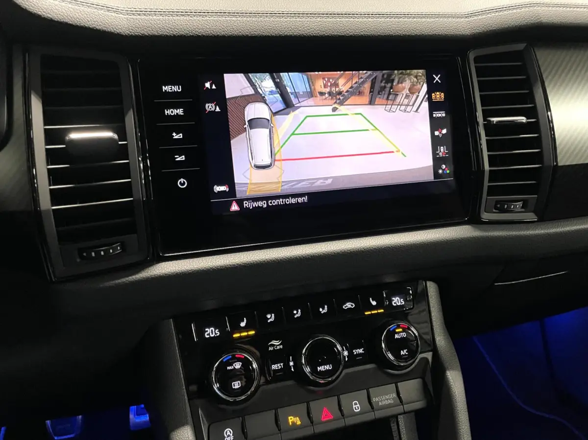 1.5 TSI Sportline 7p. Cam/ Leder/ 19”/ Memo/ Trekhaak