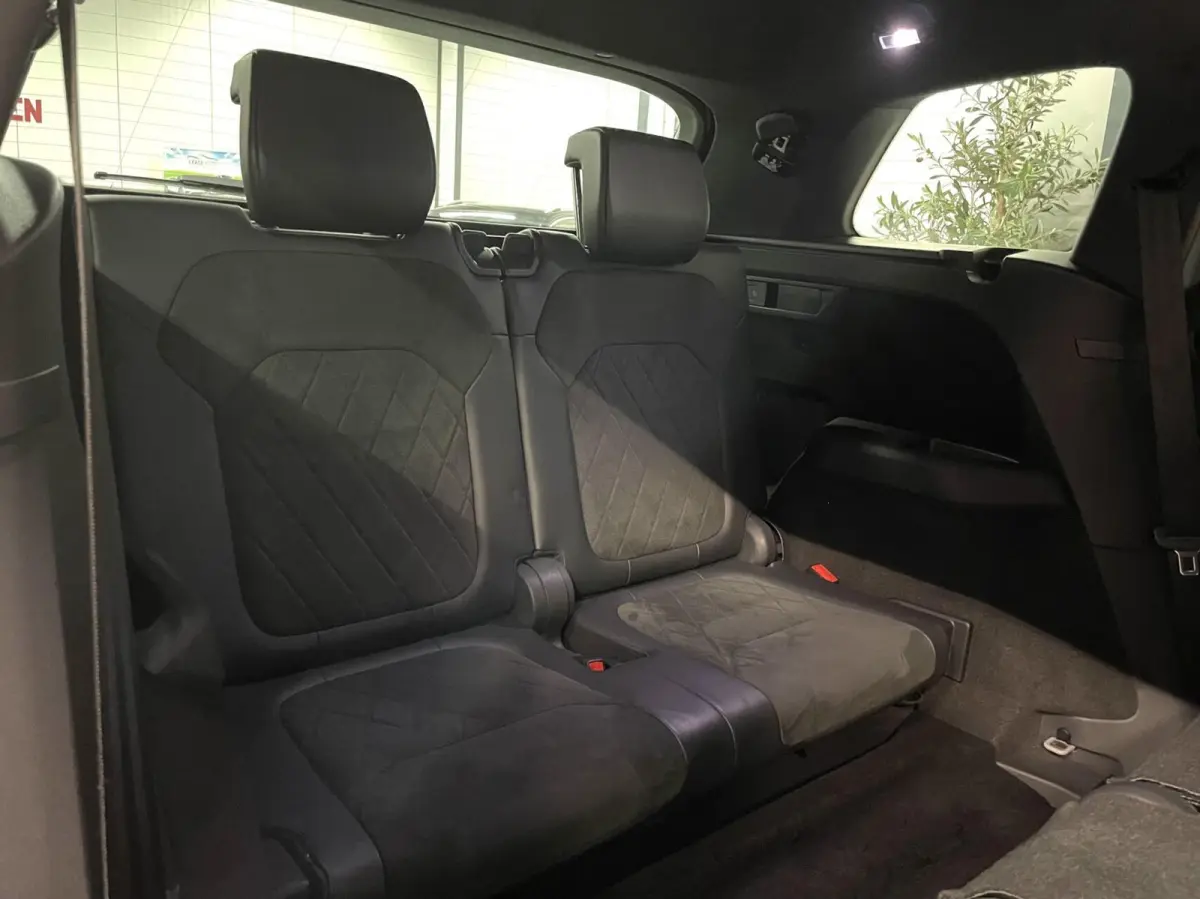 1.5 TSI Sportline 7p. Cam/ Leder/ 19”/ Memo/ Trekhaak