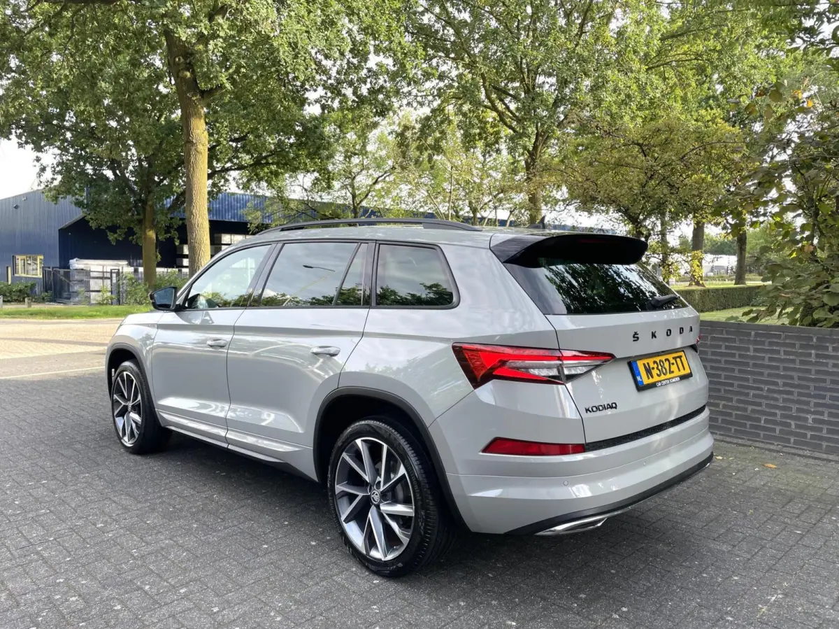 1.5 TSI Sportline 7p. Cam/ Leder/ 19”/ Memo/ Trekhaak