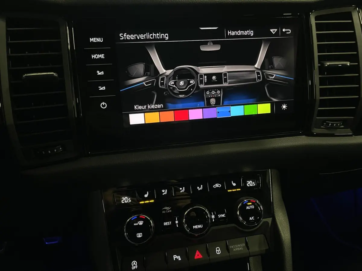1.5 TSI Sportline 7p. Cam/ Leder/ 19”/ Memo/ Trekhaak