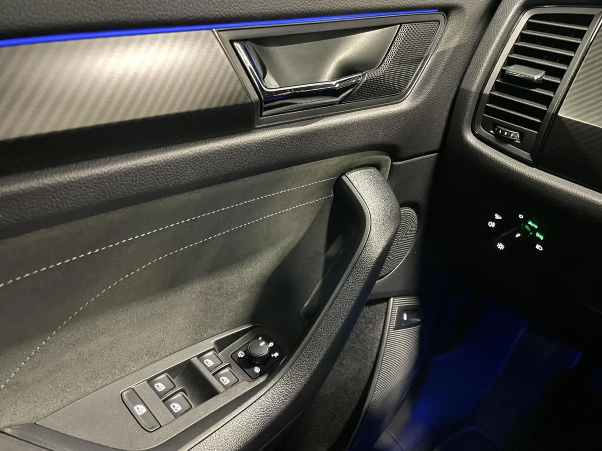 1.5 TSI Sportline 7p. Cam/ Leder/ 19”/ Memo/ Trekhaak
