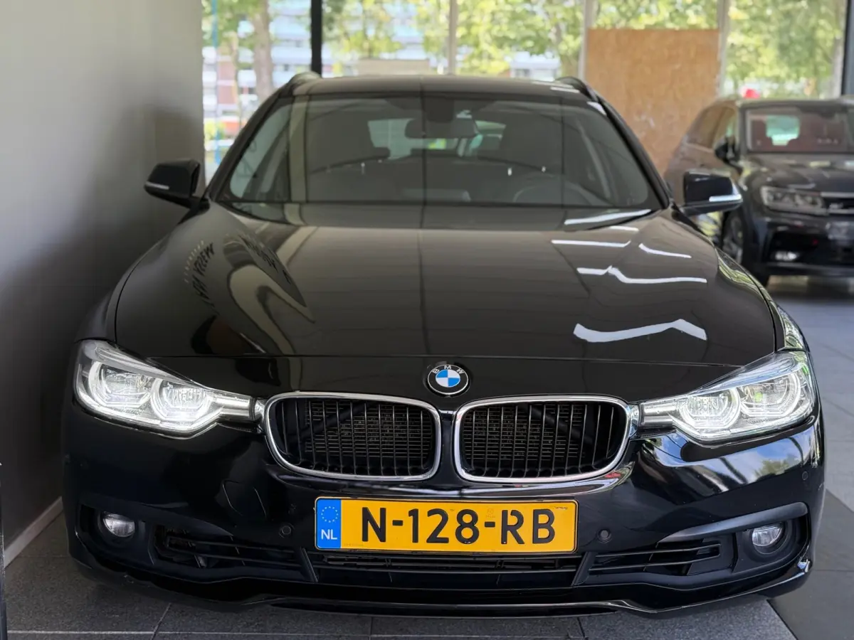 318i Edition Luxury Line Purity Executive