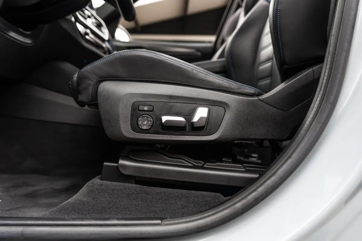 XDrive30e M-sport M Zetels Pano HU H&K Trekhaak