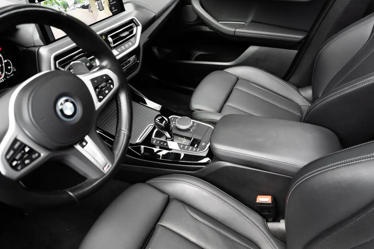 XDrive30e M-sport H&K 360 Pano HUD Trekhaak Memory