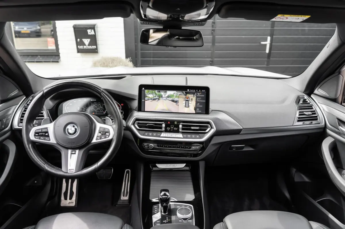 XDrive30e M-sport H&K 360 Pano HUD Trekhaak Memory