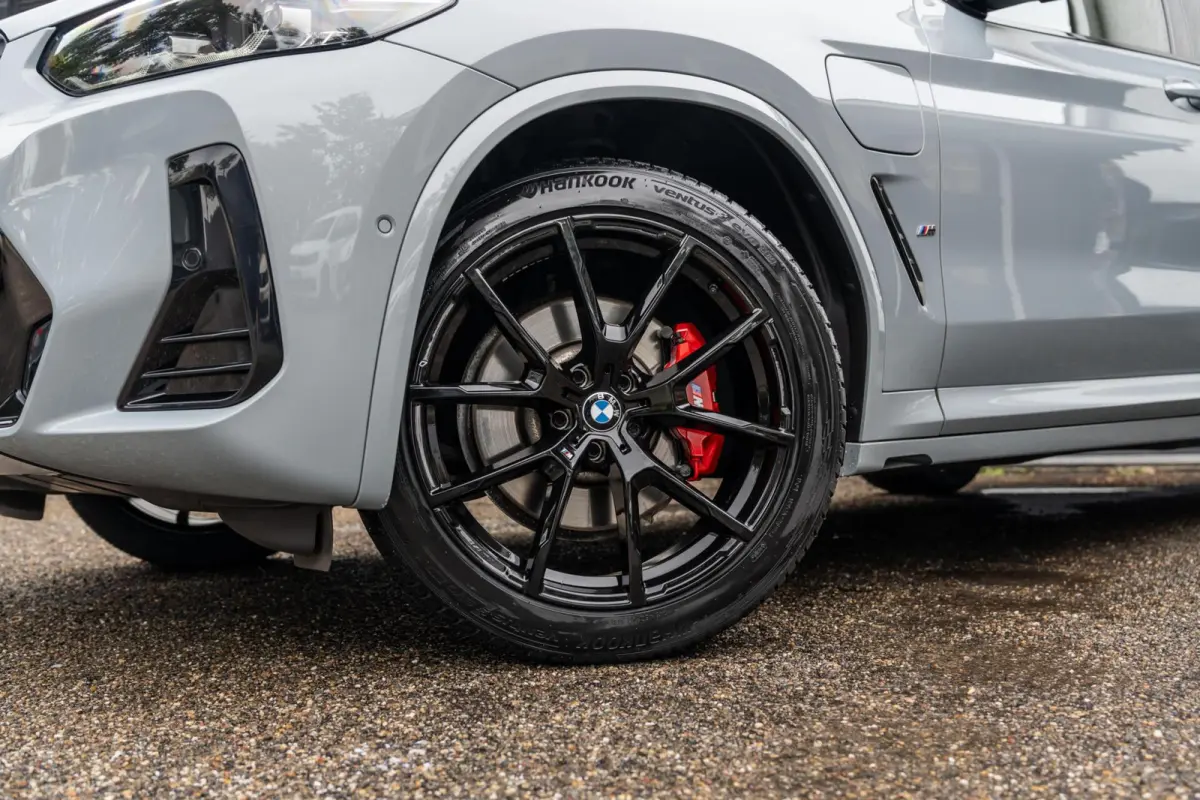 XDrive30e M-sport H&K 360 Pano HUD Trekhaak Memory