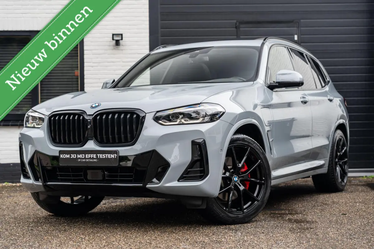 XDrive30e M-sport H&K 360 Pano HUD Trekhaak Memory