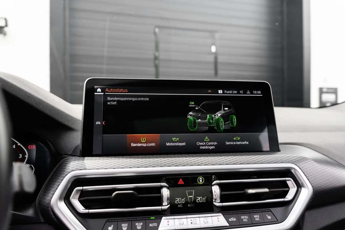 XDrive30e M-sport H&K 360 Pano HUD Trekhaak Memory