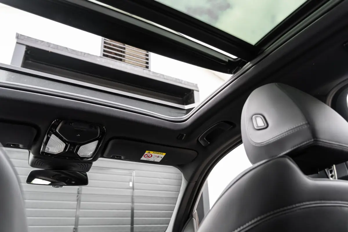 XDrive30e M-sport H&K 360 Pano HUD Trekhaak Memory