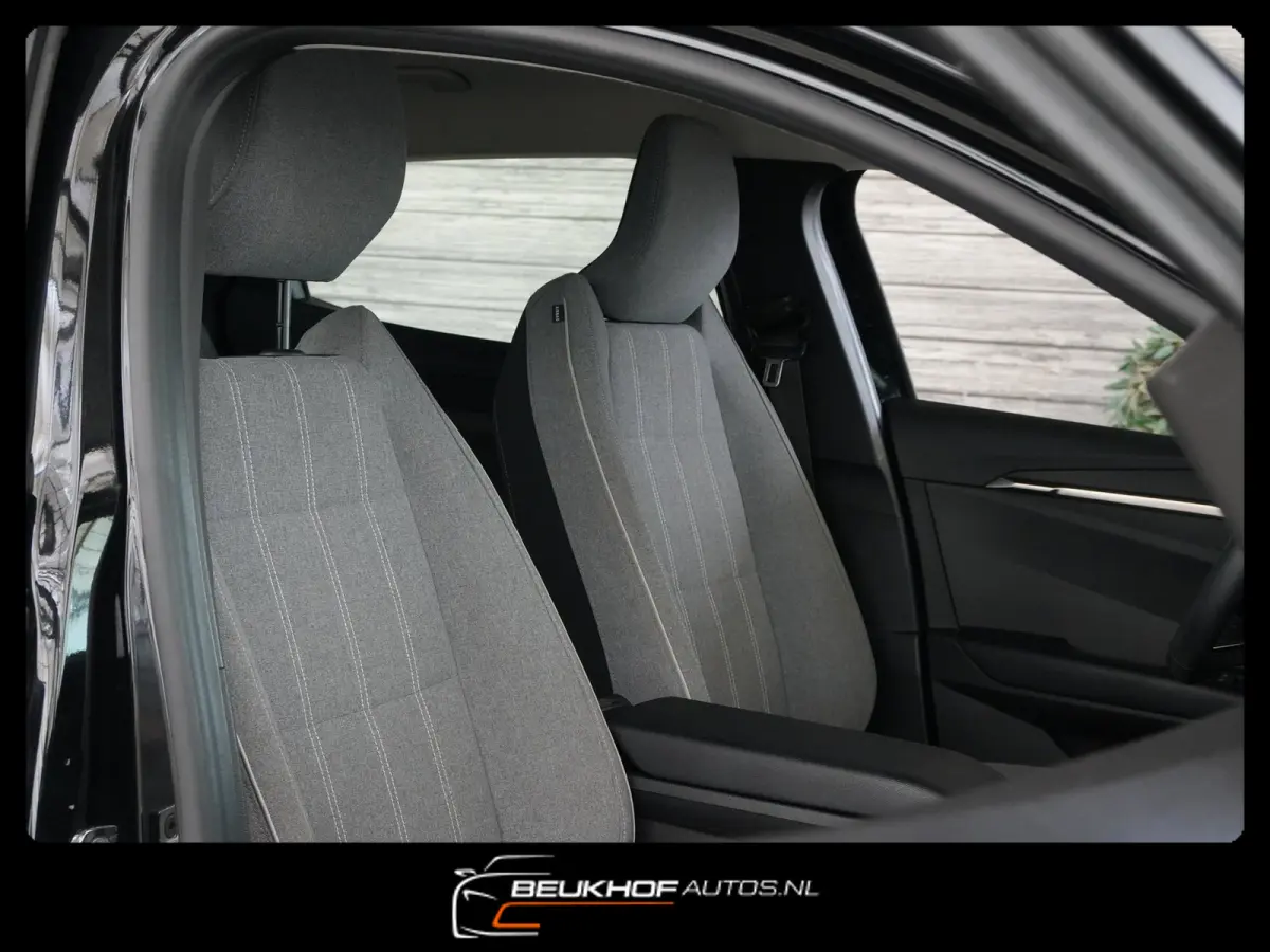 EV60 Optimum Charge Evolution Carplay