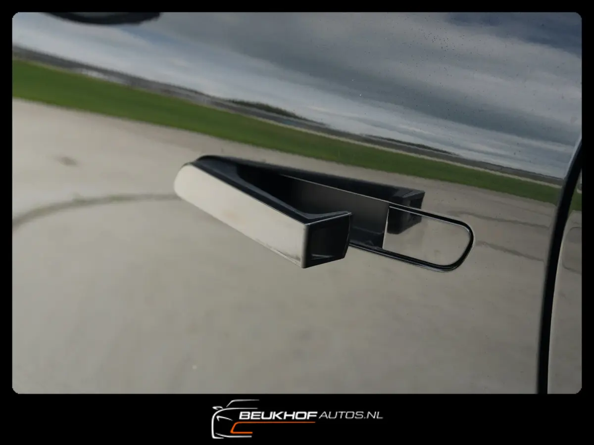 EV60 Optimum Charge Evolution Carplay