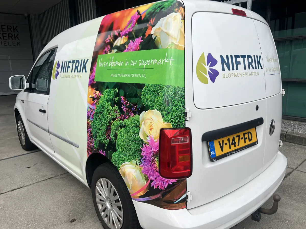 2.0 TDI L1H1 BMT Trendline | TREKHAAK | AIRCO | BLUETOOTH | ALL-SEASON BANDEN