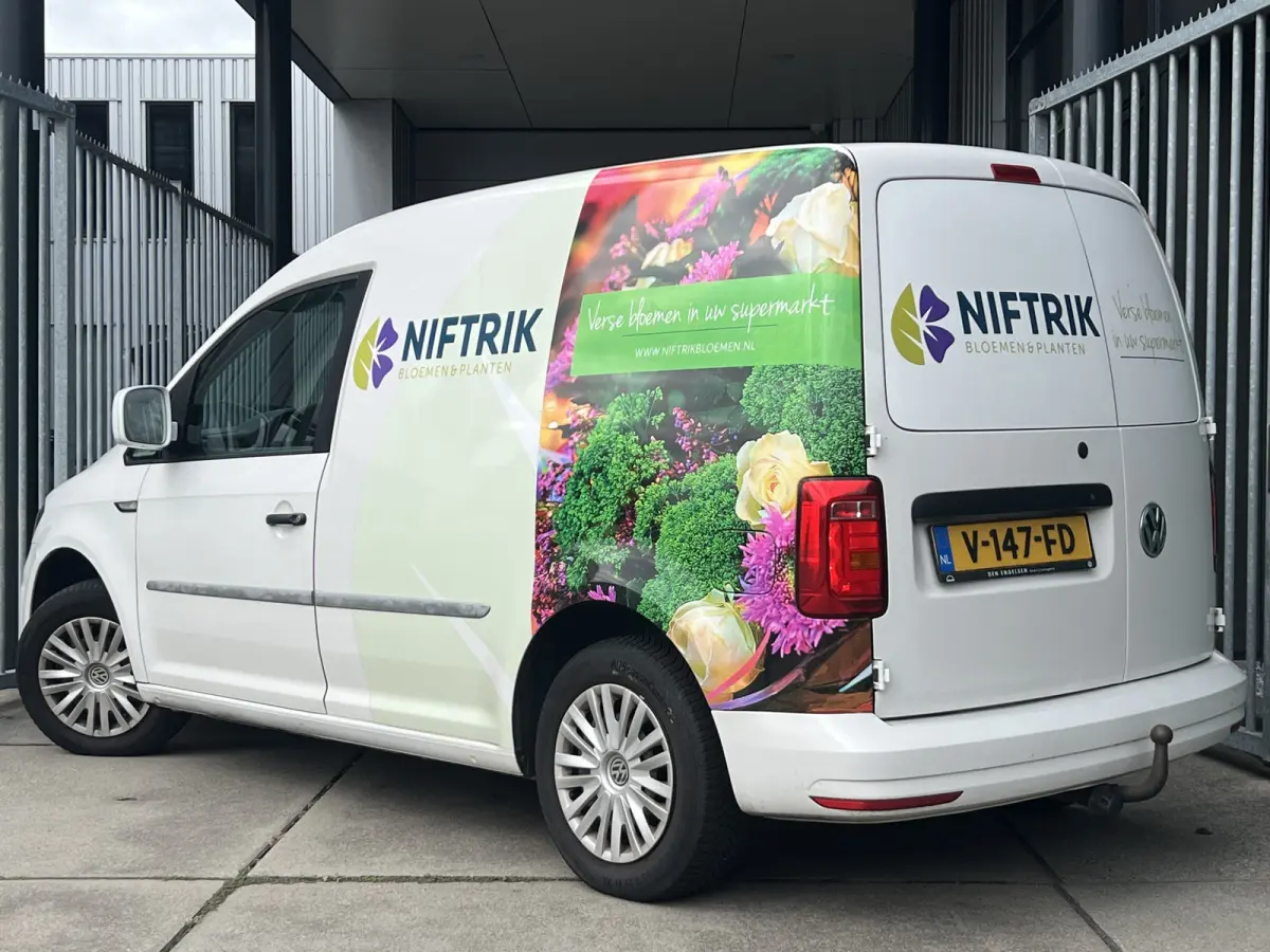 2.0 TDI L1H1 BMT Trendline | TREKHAAK | AIRCO | BLUETOOTH | ALL-SEASON BANDEN