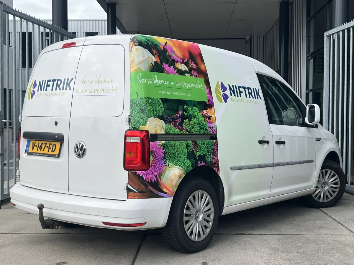 2.0 TDI L1H1 BMT Trendline | TREKHAAK | AIRCO | BLUETOOTH | ALL-SEASON BANDEN