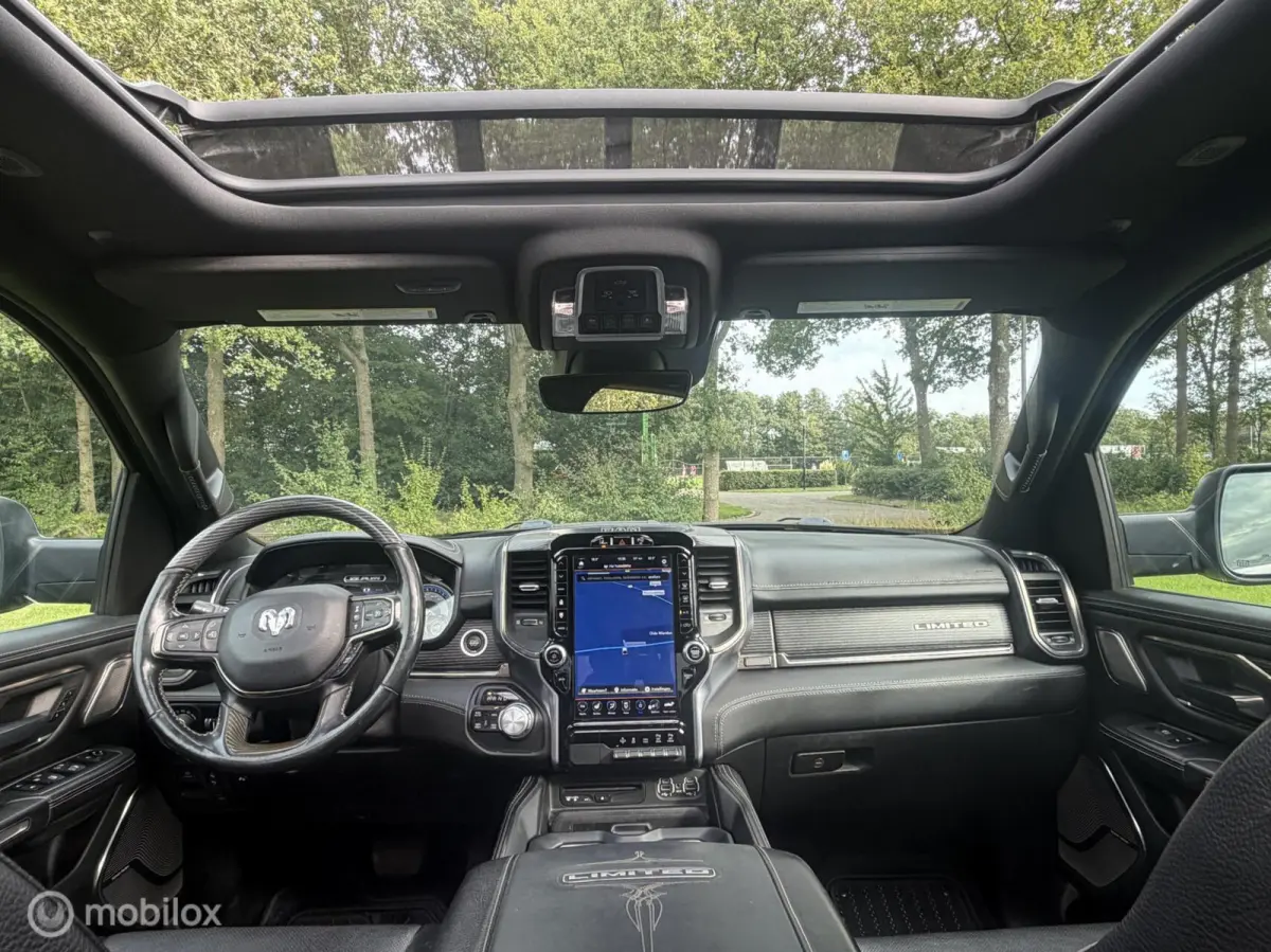 1500 4X4 5.7 V8 4x4 Crew Cab 5'7 Limited