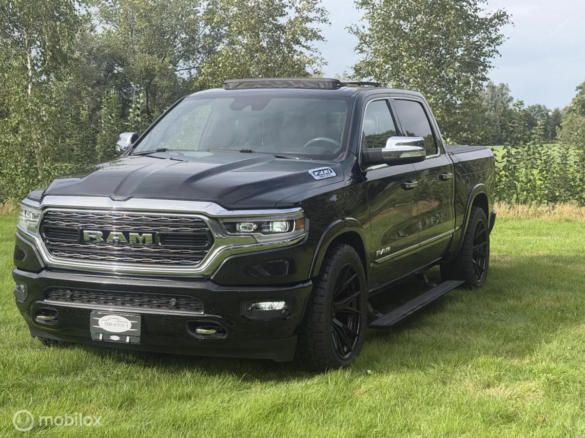 1500 4X4 5.7 V8 4x4 Crew Cab 5'7 Limited