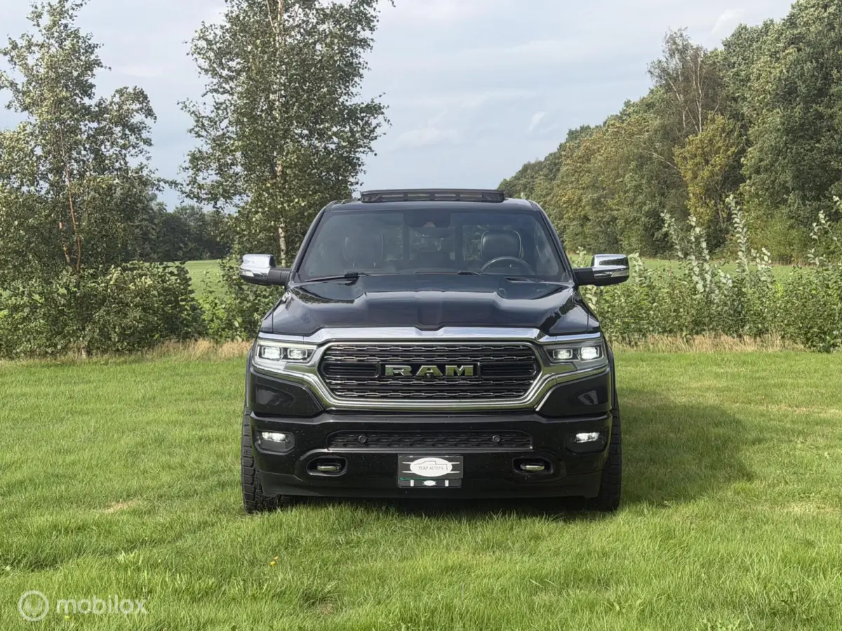 1500 4X4 5.7 V8 4x4 Crew Cab 5'7 Limited