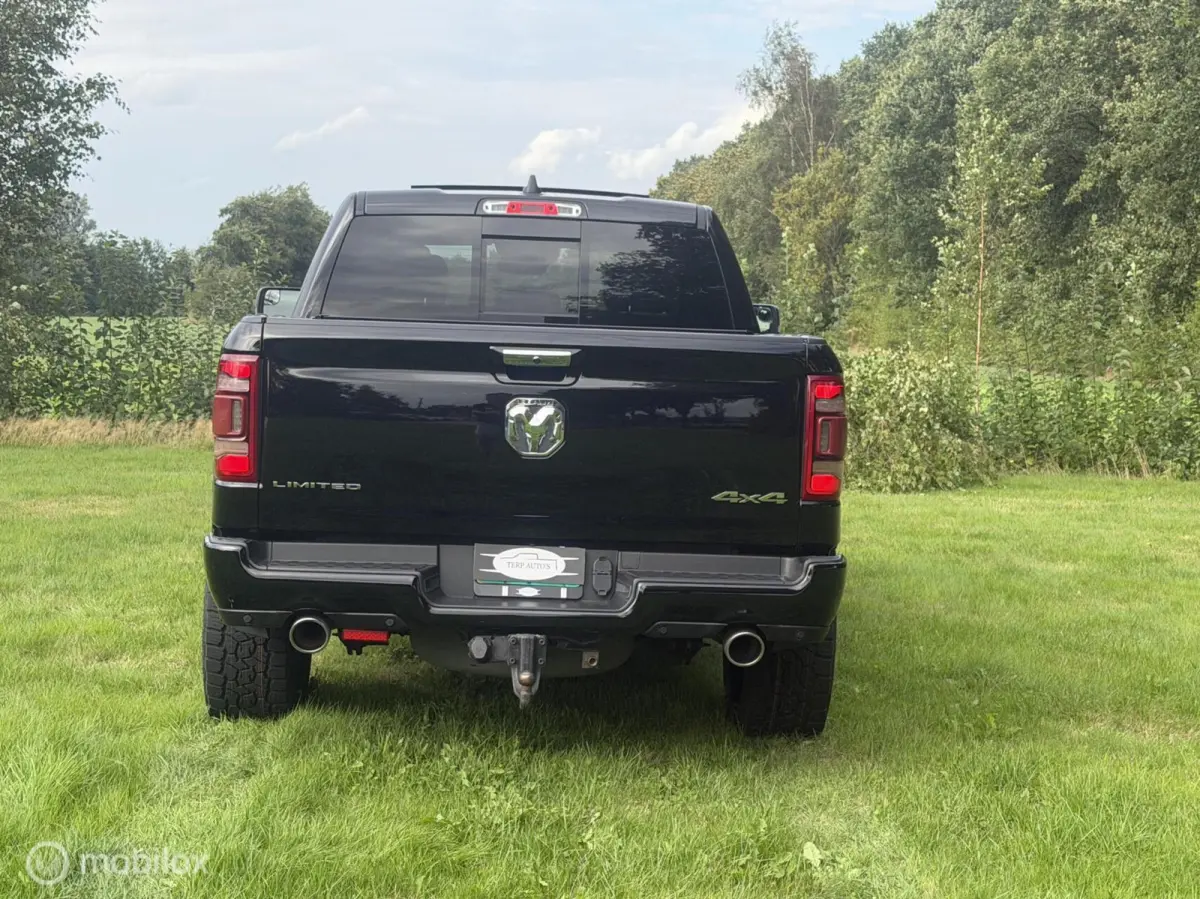 1500 4X4 5.7 V8 4x4 Crew Cab 5'7 Limited