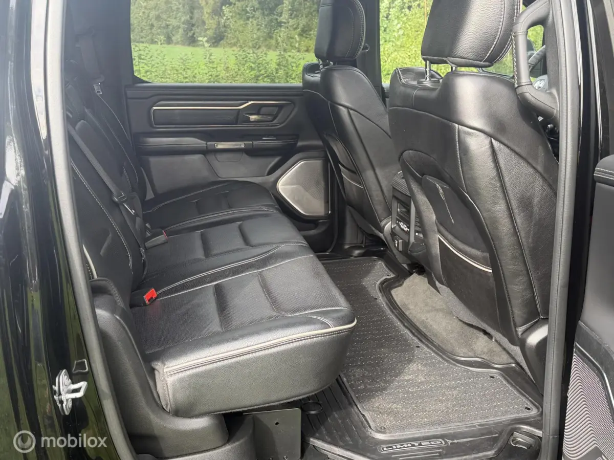 1500 4X4 5.7 V8 4x4 Crew Cab 5'7 Limited