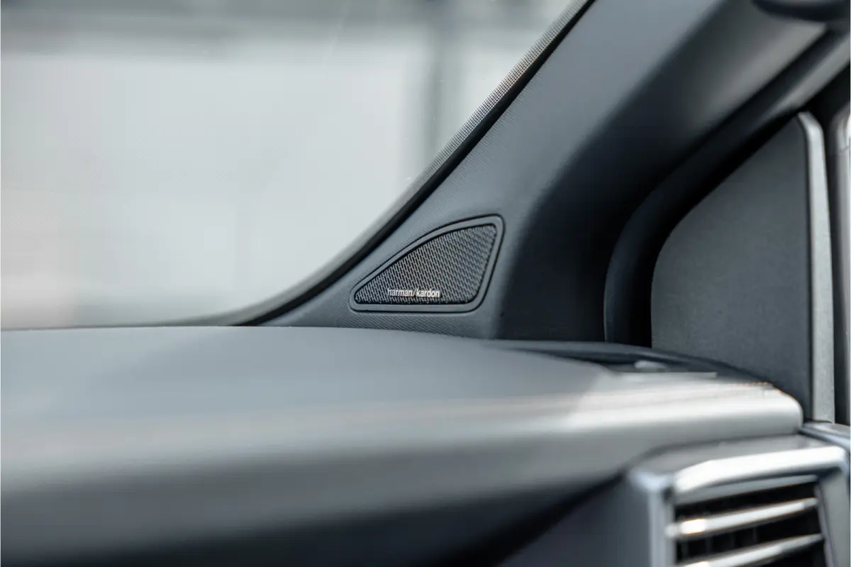 3.0 TDI 4Motion PanAmericana | ACC | 360 Camera | Harman Kardon | Lederen bekleding | Blind spot | Standkachel | Navigatie | CarPlay | LED | Trekhaak | DAB | Dealer onderhouden | Grijs kente