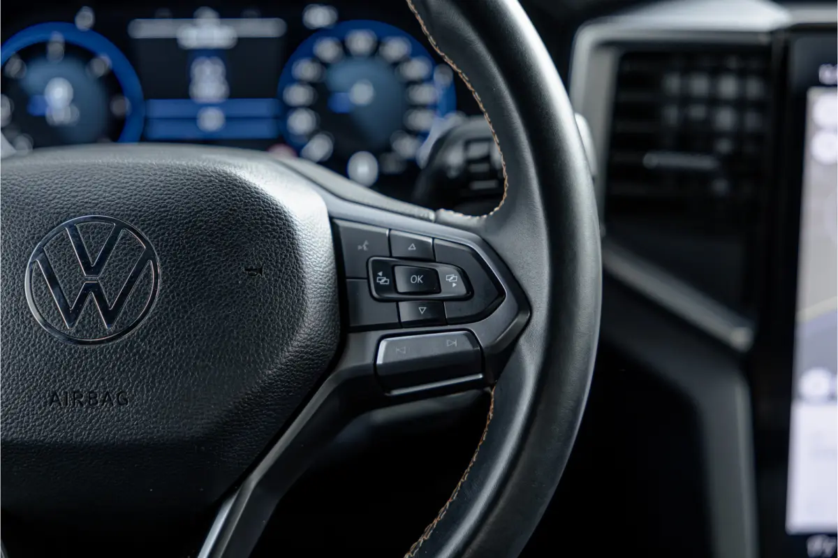 3.0 TDI 4Motion PanAmericana | ACC | 360 Camera | Harman Kardon | Lederen bekleding | Blind spot | Standkachel | Navigatie | CarPlay | LED | Trekhaak | DAB | Dealer onderhouden | Grijs kente