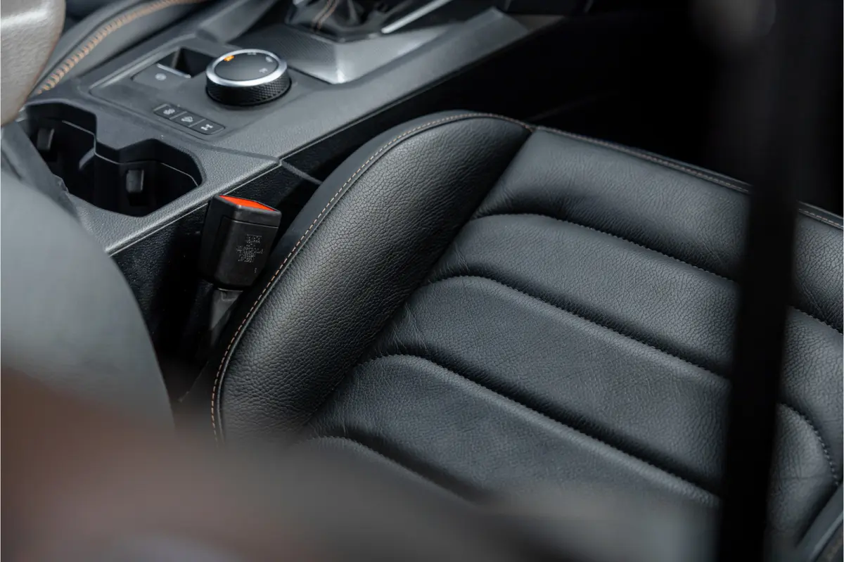 3.0 TDI 4Motion PanAmericana | ACC | 360 Camera | Harman Kardon | Lederen bekleding | Blind spot | Standkachel | Navigatie | CarPlay | LED | Trekhaak | DAB | Dealer onderhouden | Grijs kente