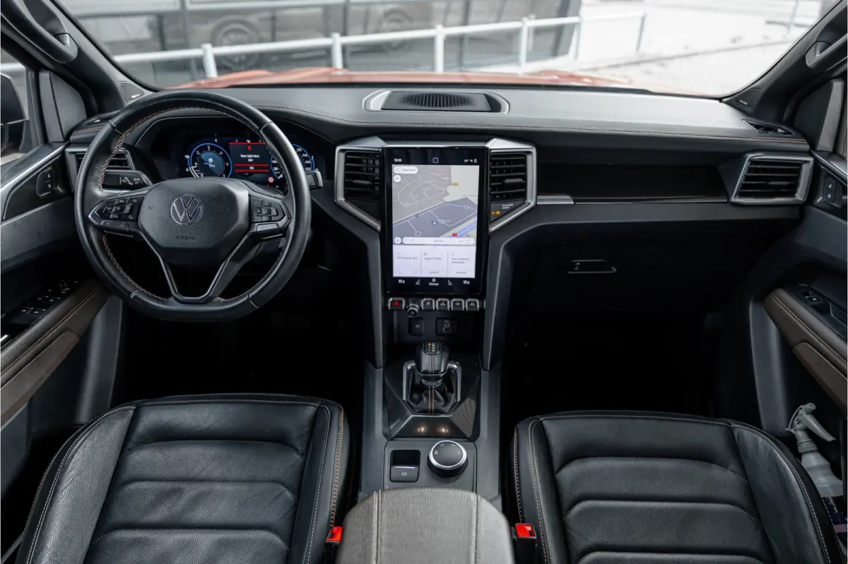 3.0 TDI 4Motion PanAmericana | ACC | 360 Camera | Harman Kardon | Lederen bekleding | Blind spot | Standkachel | Navigatie | CarPlay | LED | Trekhaak | DAB | Dealer onderhouden | Grijs kente
