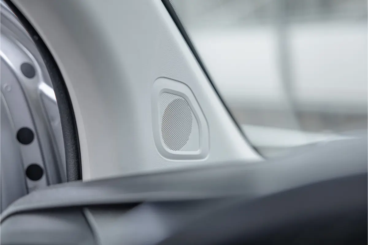 2.0 D XL L3H1 | Standkachel | Camera | CarPlay | Stoelverwarming | Trekhaak | Cruise control | DAB | Nieuwe APK