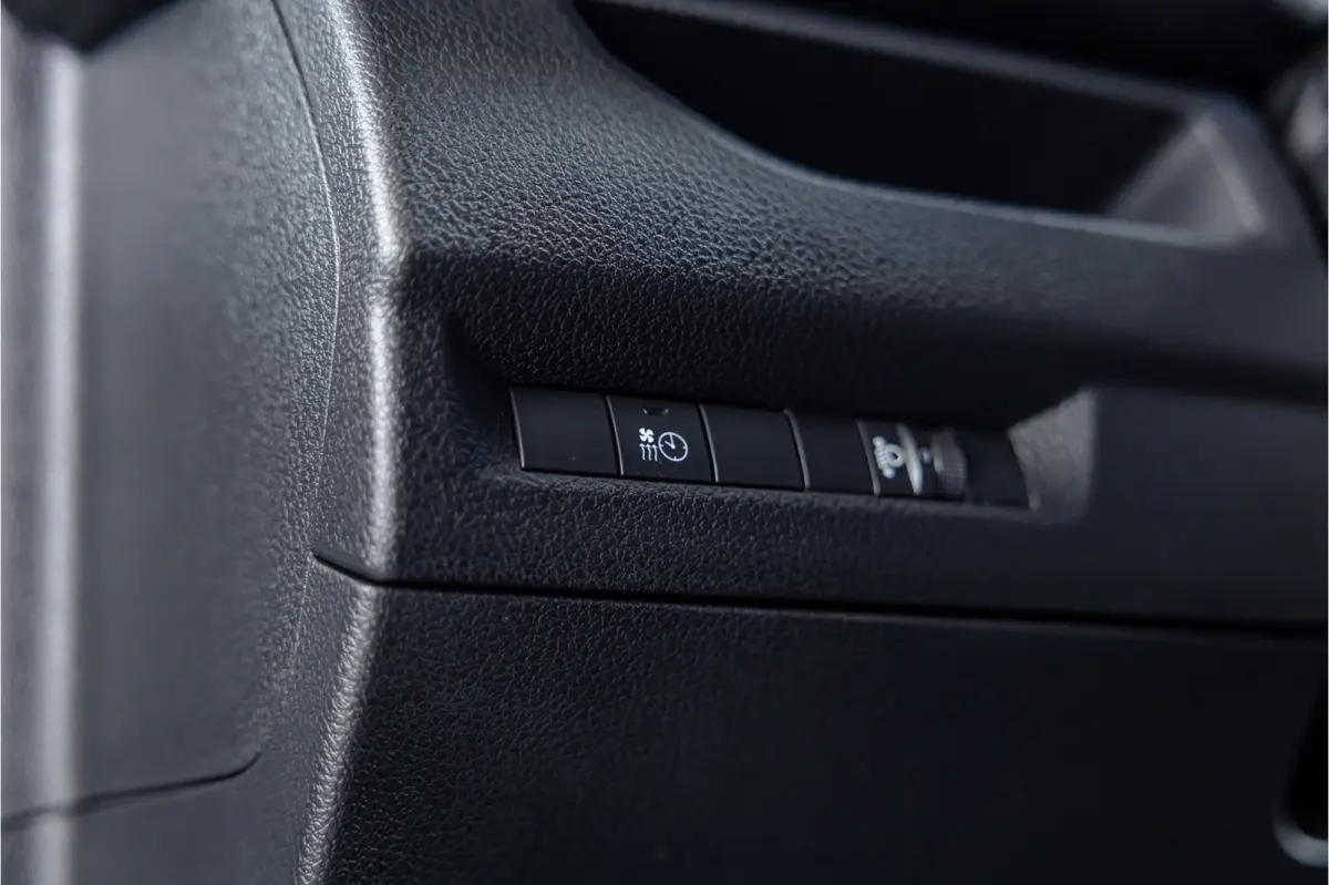 2.0 D XL L3H1 | Standkachel | Camera | CarPlay | Stoelverwarming | Trekhaak | Cruise control | DAB | Nieuwe APK