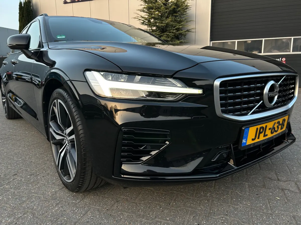 2.0 T5 R-Design standkachel, camera,carplay, trekhaak