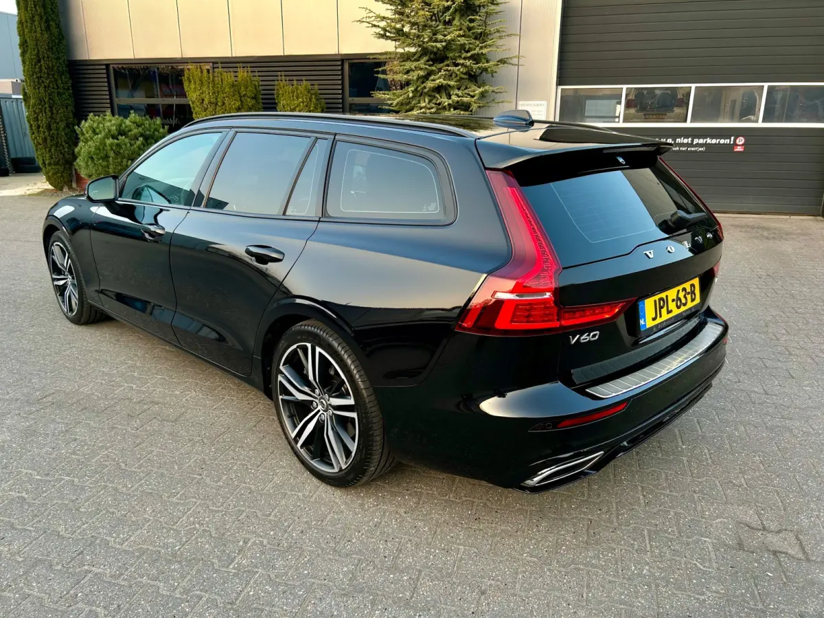 2.0 T5 R-Design standkachel, camera,carplay, trekhaak