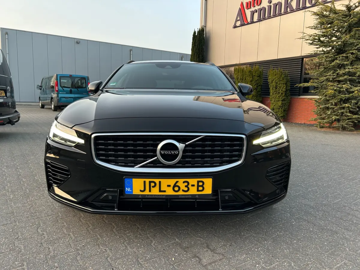2.0 T5 R-Design standkachel, camera,carplay, trekhaak