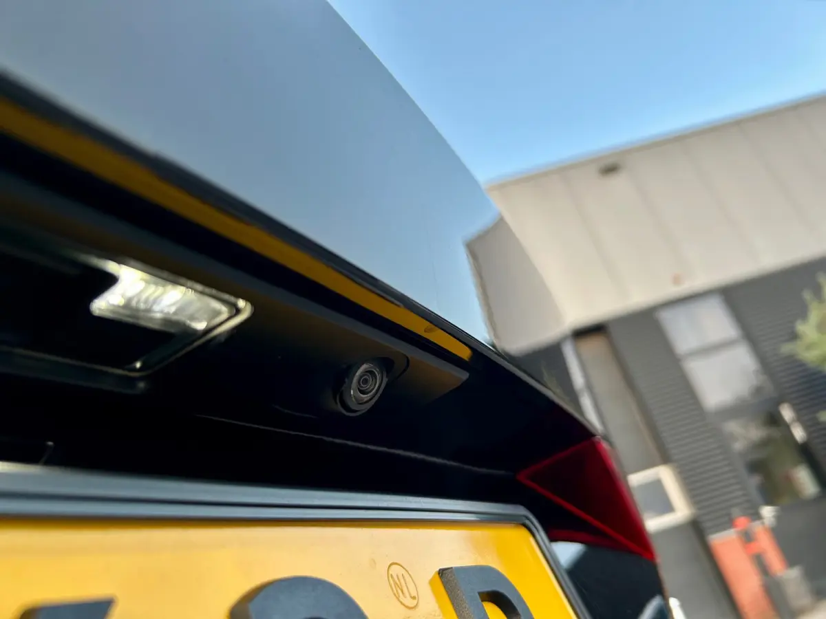 2.0 T5 R-Design standkachel, camera,carplay, trekhaak
