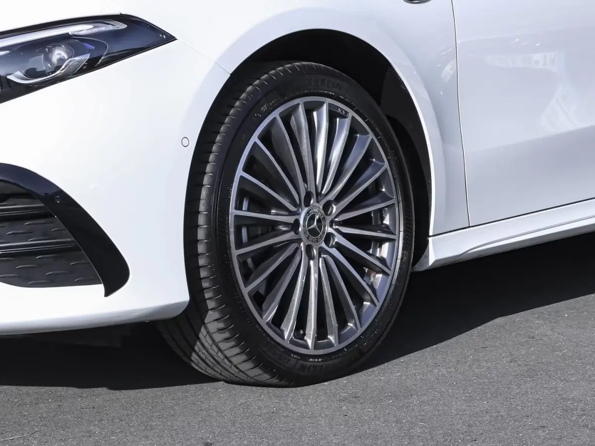 250e AMG ** NIGHT, MBUX+, PANO, MEMO, DISTR, 2-Zone CLIMA, 19-inch LMV,  ** 1e EIG - UNFALLFREI ** ** INFORMEER OOK NAAR ONZE AANTREKKELIJKE FINANCIAL-LEASE TARIEVEN **