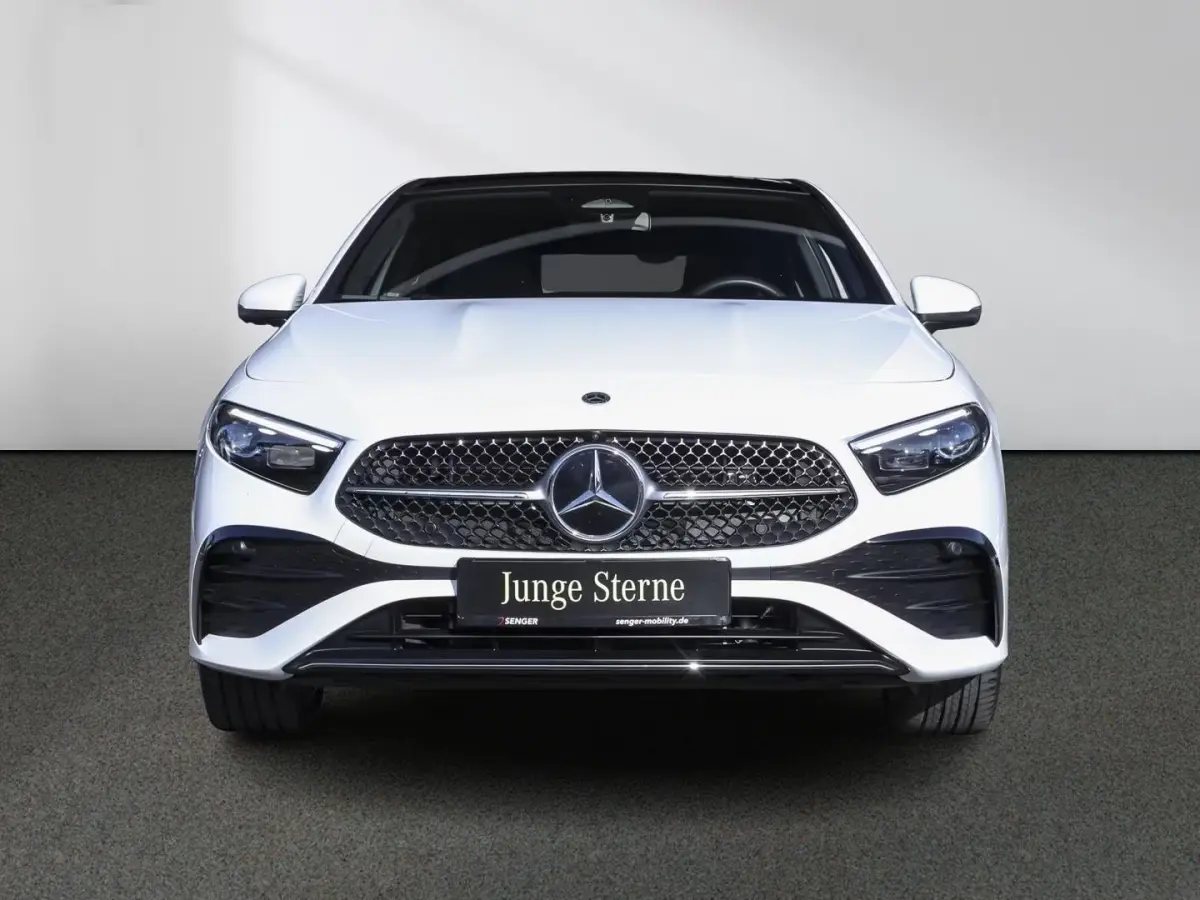250e AMG ** NIGHT, MBUX+, PANO, MEMO, DISTR, 2-Zone CLIMA, 19-inch LMV,  ** 1e EIG - UNFALLFREI ** ** INFORMEER OOK NAAR ONZE AANTREKKELIJKE FINANCIAL-LEASE TARIEVEN **