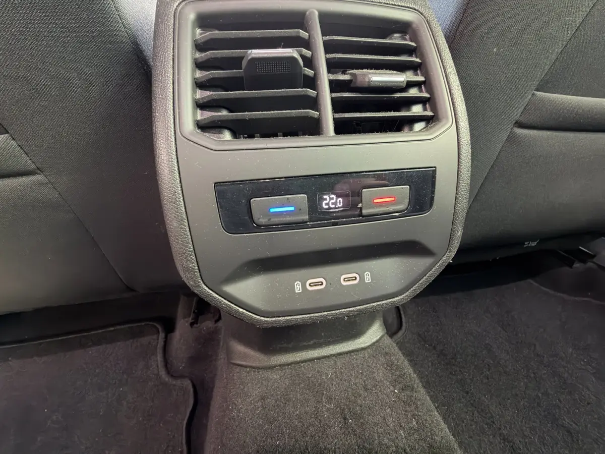1.5 TSI Style Launch Edition / ACC / Led / CarPlay / Trekhaak .