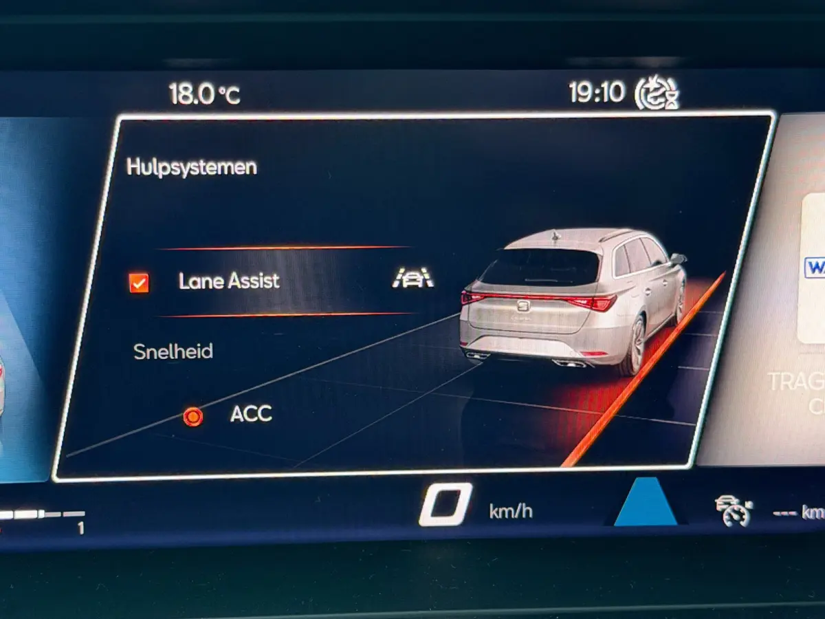 1.5 TSI Style Launch Edition / ACC / Led / CarPlay / Trekhaak .
