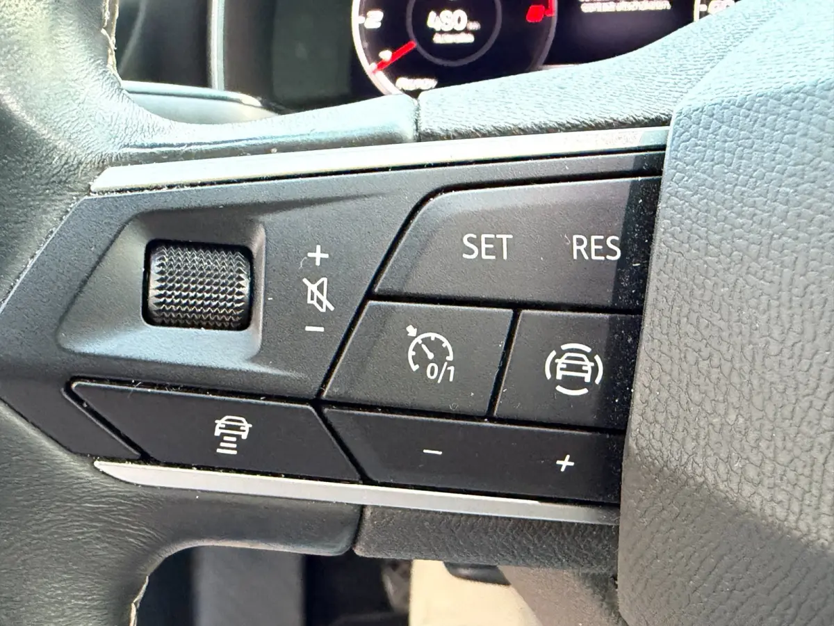 1.5 TSI Style Launch Edition / ACC / Led / CarPlay / Trekhaak .