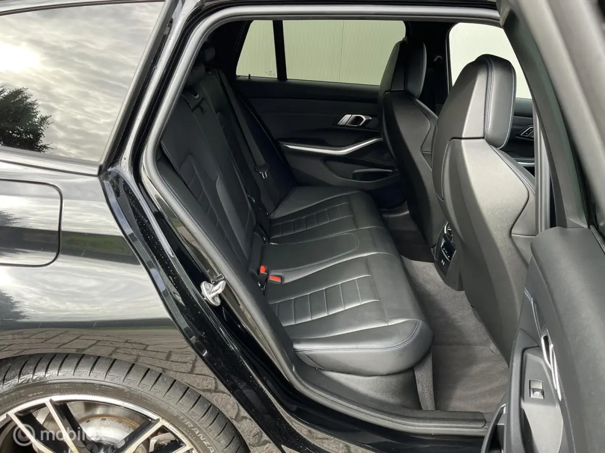 330e xDrive aut, M Sport, Trekhaak, LED