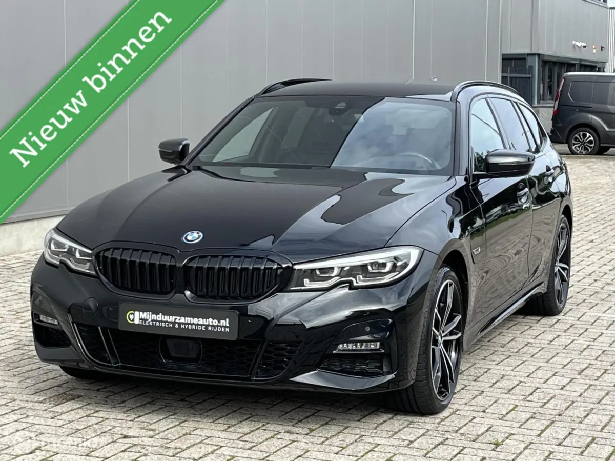 330e xDrive aut, M Sport, Trekhaak, LED