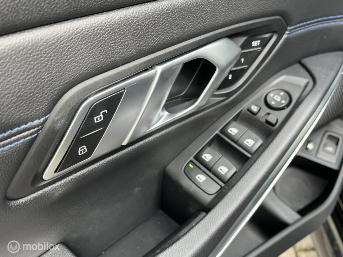 330e xDrive aut, M Sport, Trekhaak, LED