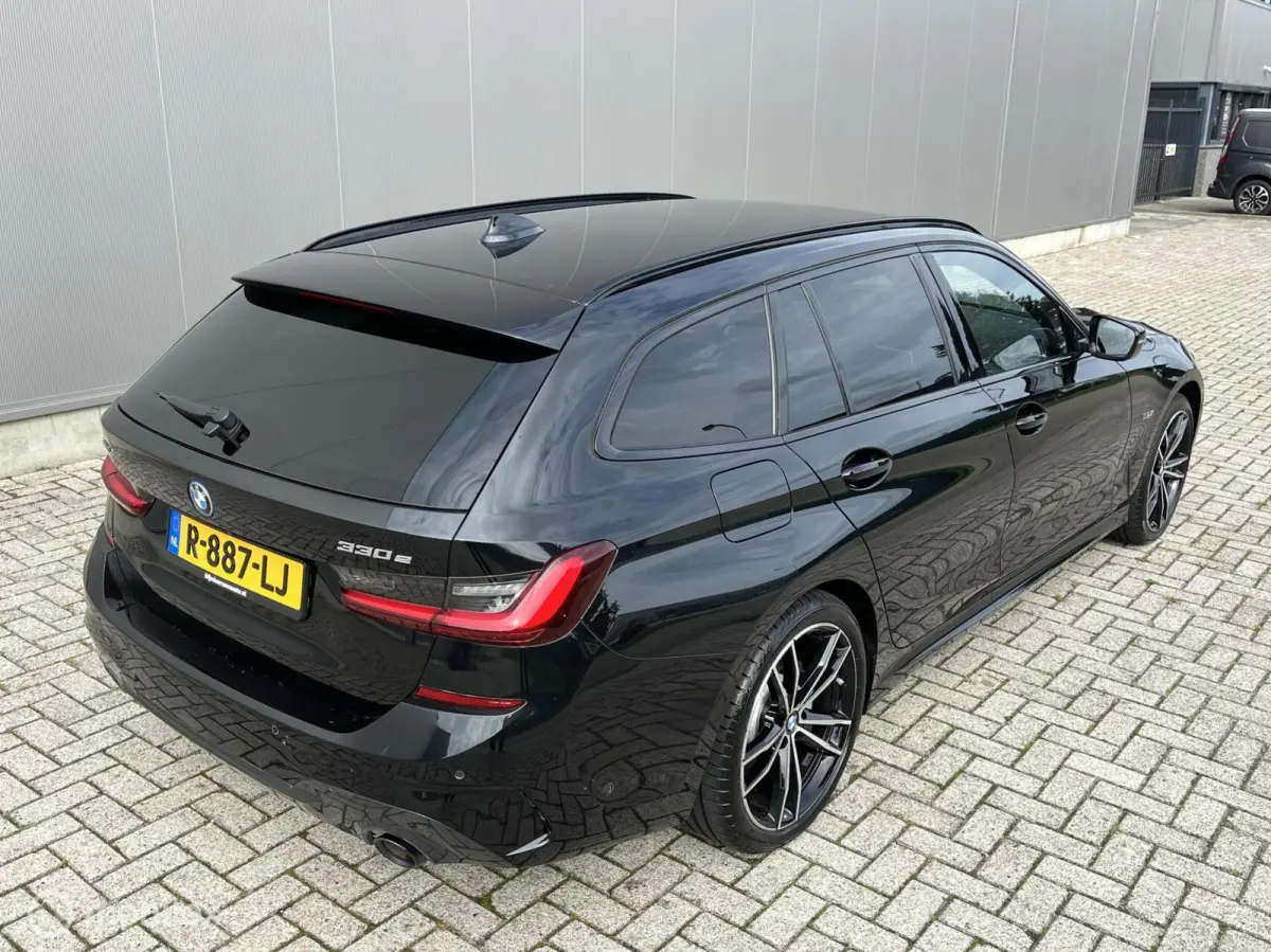 330e xDrive aut, M Sport, Trekhaak, LED